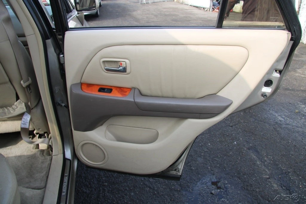 2001 Lexus RX 1st Gen - Image 21 of 21