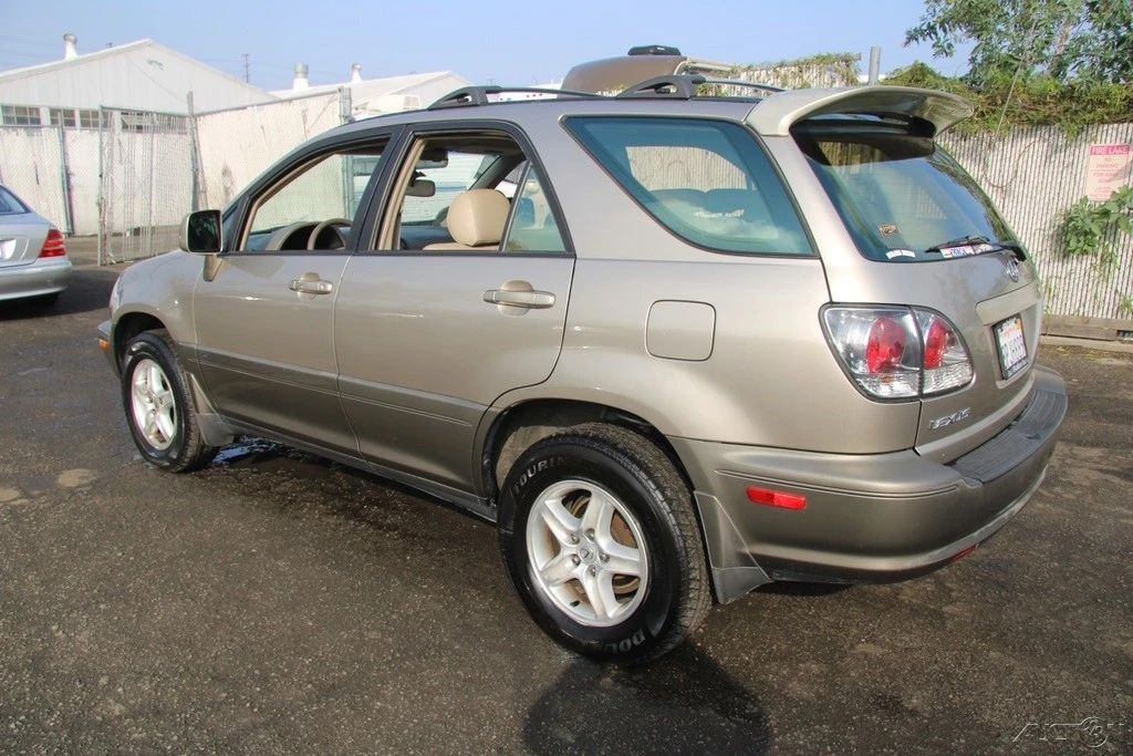 2001 Lexus RX 1st Gen - Image 4 of 21