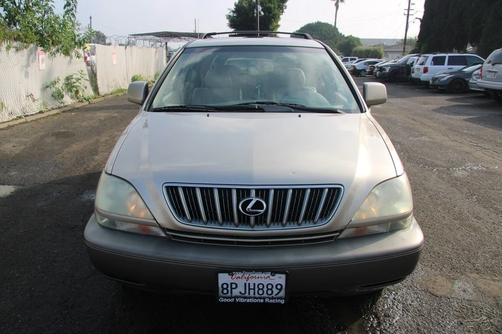 2001 Lexus RX 1st Gen - Image 9 of 21