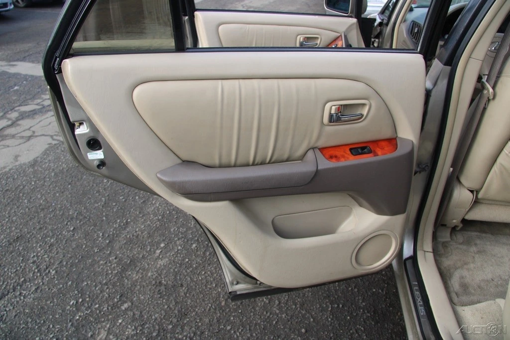 2001 Lexus RX 1st Gen - Image 18 of 21