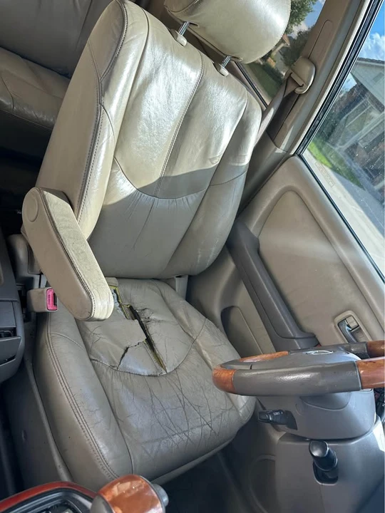 2001 Lexus RX 1st Gen - Image 7 of 10