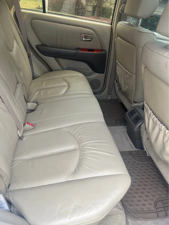 2001 Lexus RX 1st Gen - Image 5 of 10