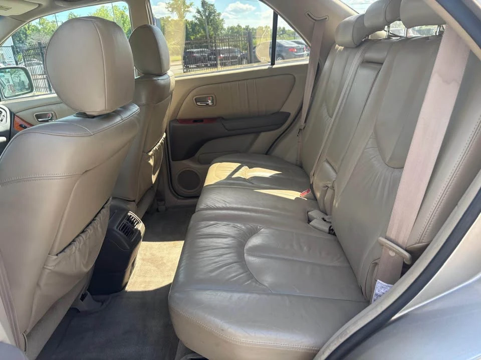 2001 Lexus RX 1st Gen - Image 10 of 14