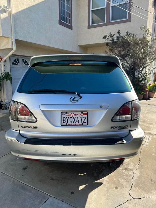 2001 Lexus RX 1st Gen - Image 4 of 7