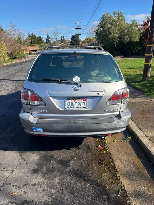 2001 Lexus RX 1st Gen - Image 3 of 11