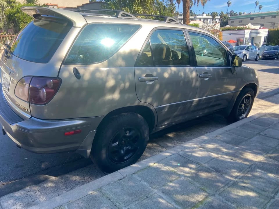 2001 Lexus RX 1st Gen - Image 4 of 4