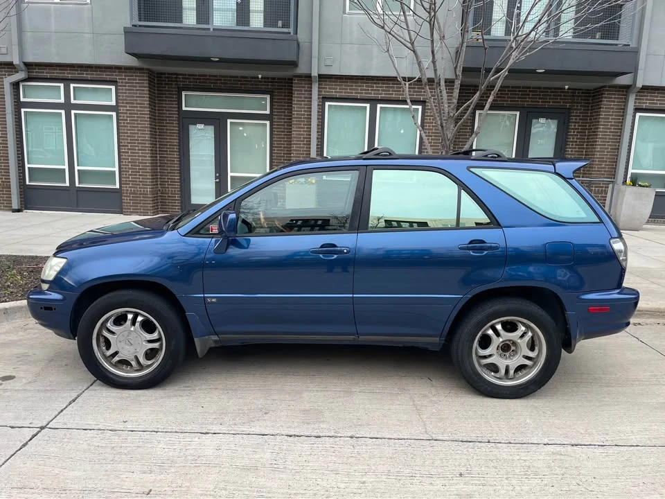 2001 Lexus RX 1st Gen - Image 6 of 13