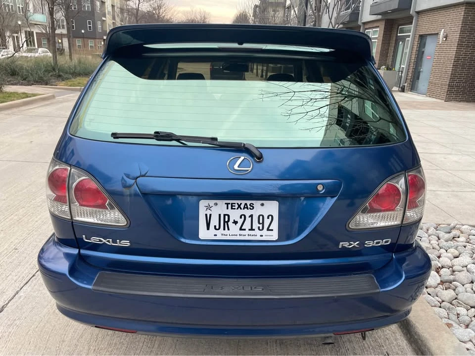2001 Lexus RX 1st Gen - Image 4 of 13