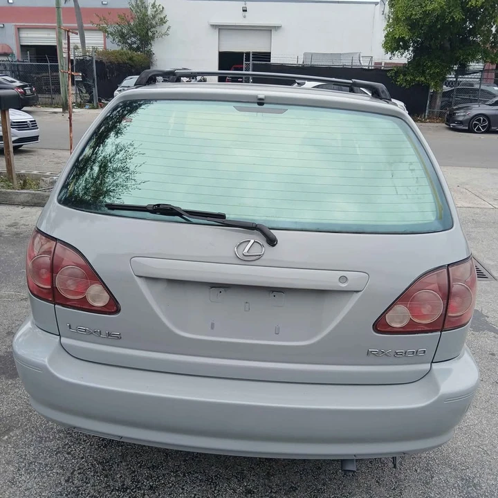 2001 Lexus RX 1st Gen - Image 6 of 9