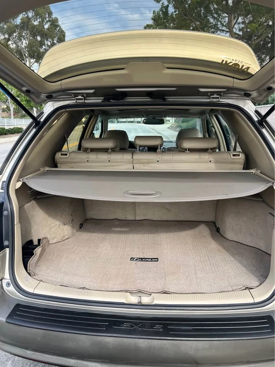 2001 Lexus RX 1st Gen - Image 9 of 13