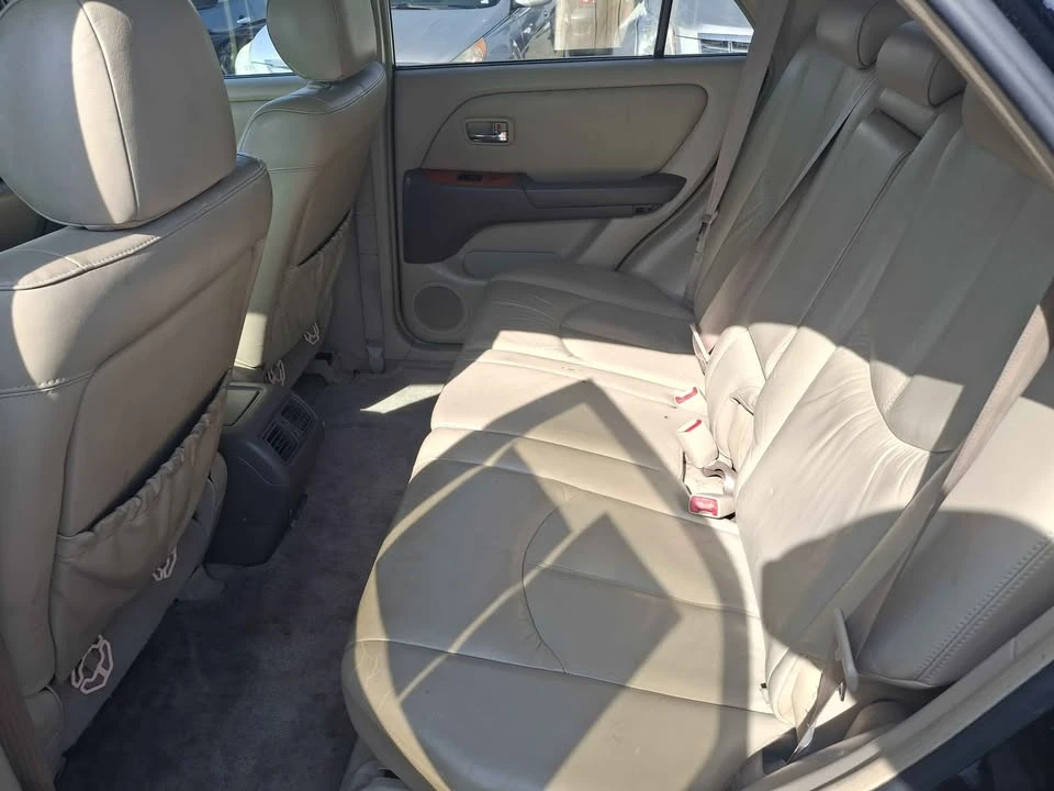 2001 Lexus RX 1st Gen - Image 13 of 21