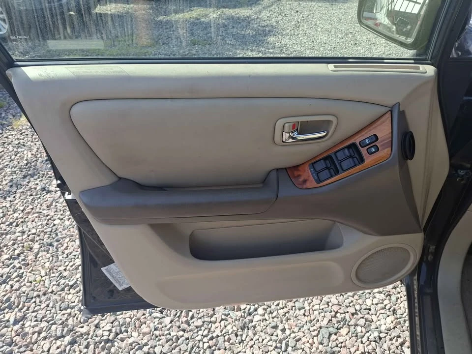 2001 Lexus RX 1st Gen - Image 11 of 21