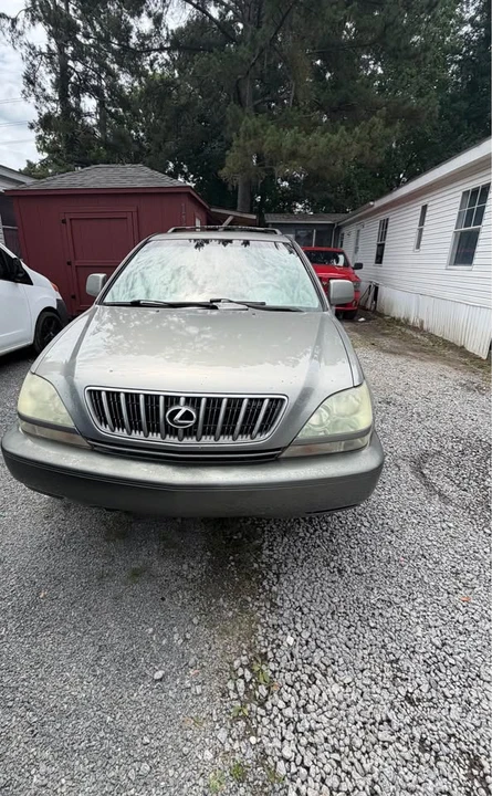 2001 Lexus RX 1st Gen - Image 2 of 5