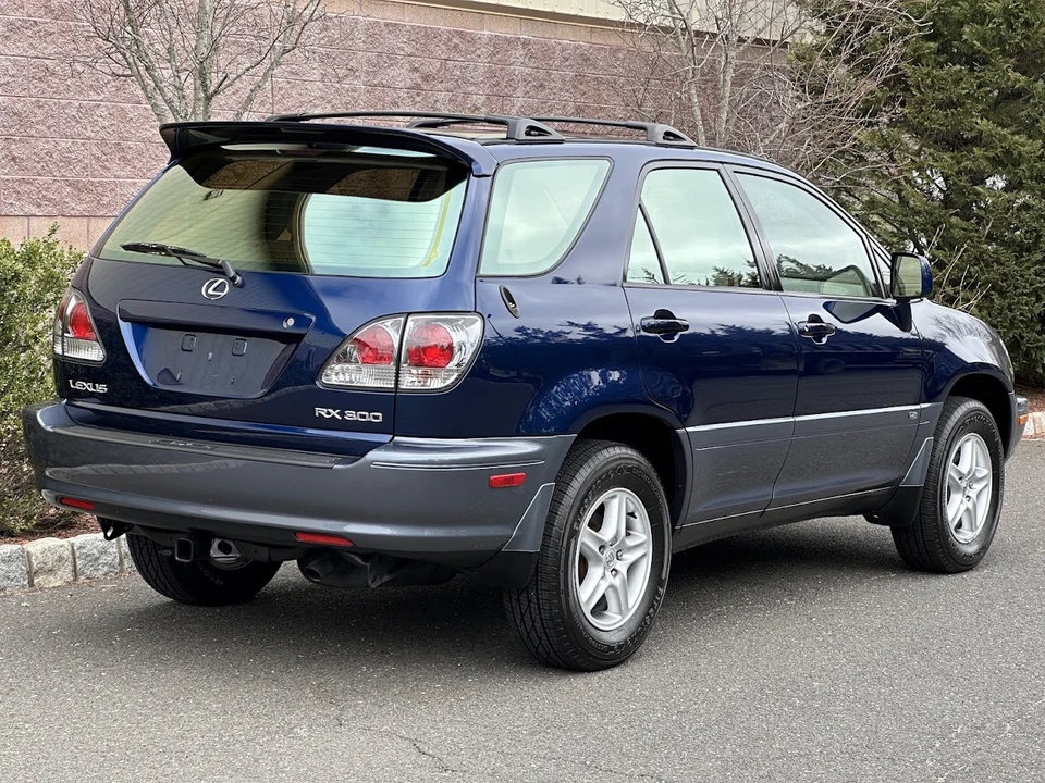 2001 Lexus RX 1st Gen - Image 17 of 31