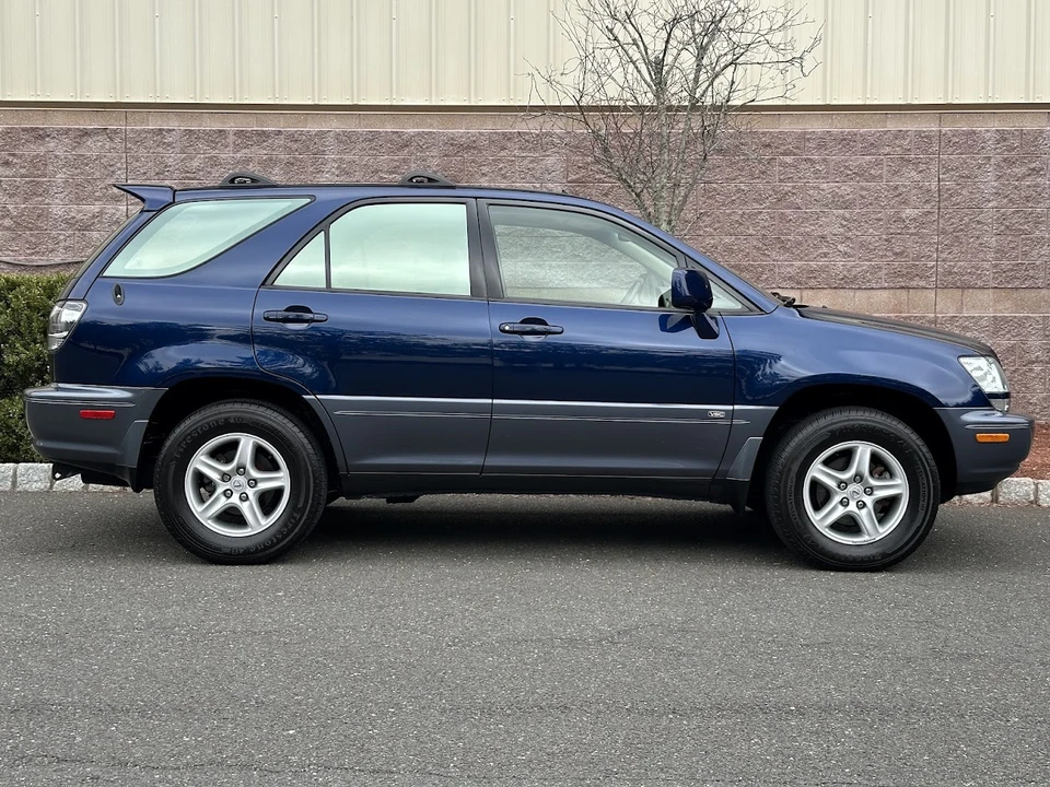 2001 Lexus RX 1st Gen - Image 21 of 31