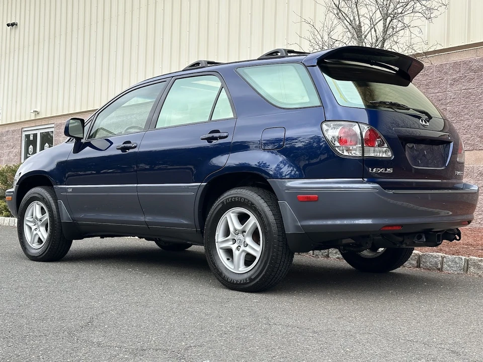 2001 Lexus RX 1st Gen - Image 12 of 31