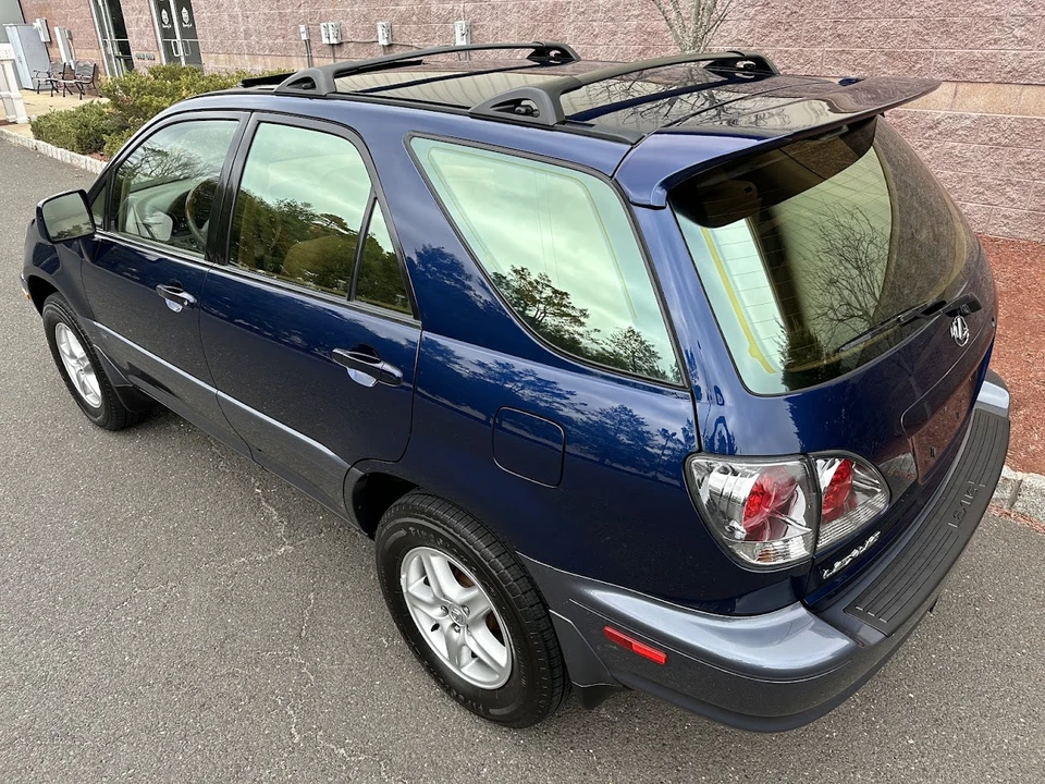 2001 Lexus RX 1st Gen - Image 13 of 31