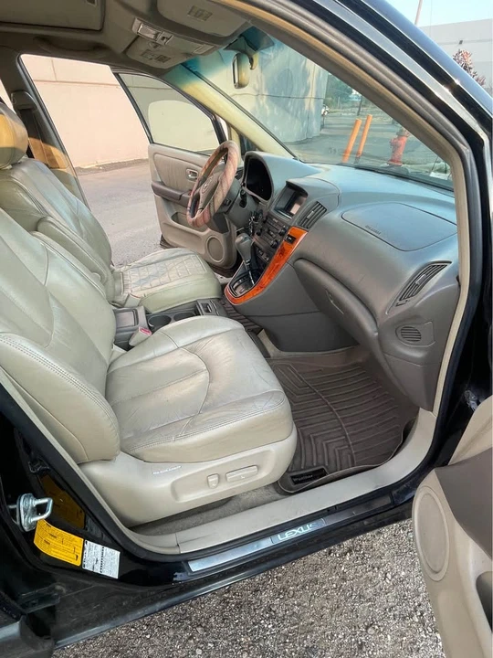 2001 Lexus RX 1st Gen - Image 6 of 10
