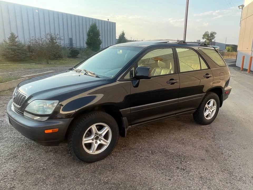 2001 Lexus RX 1st Gen - Image 2 of 10