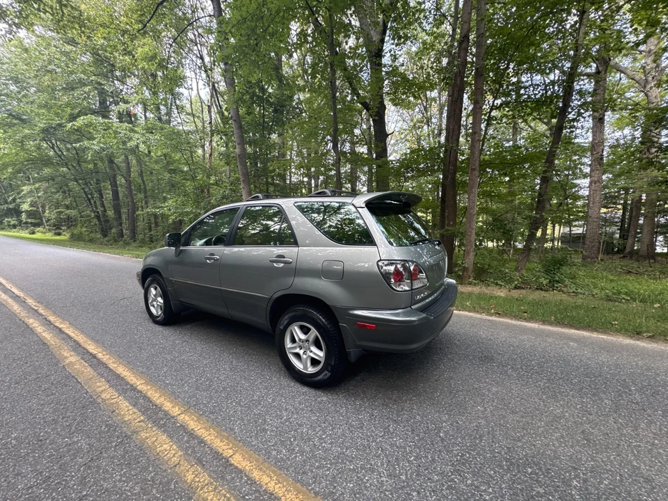 2001 Lexus RX 1st Gen - Image 29 of 31