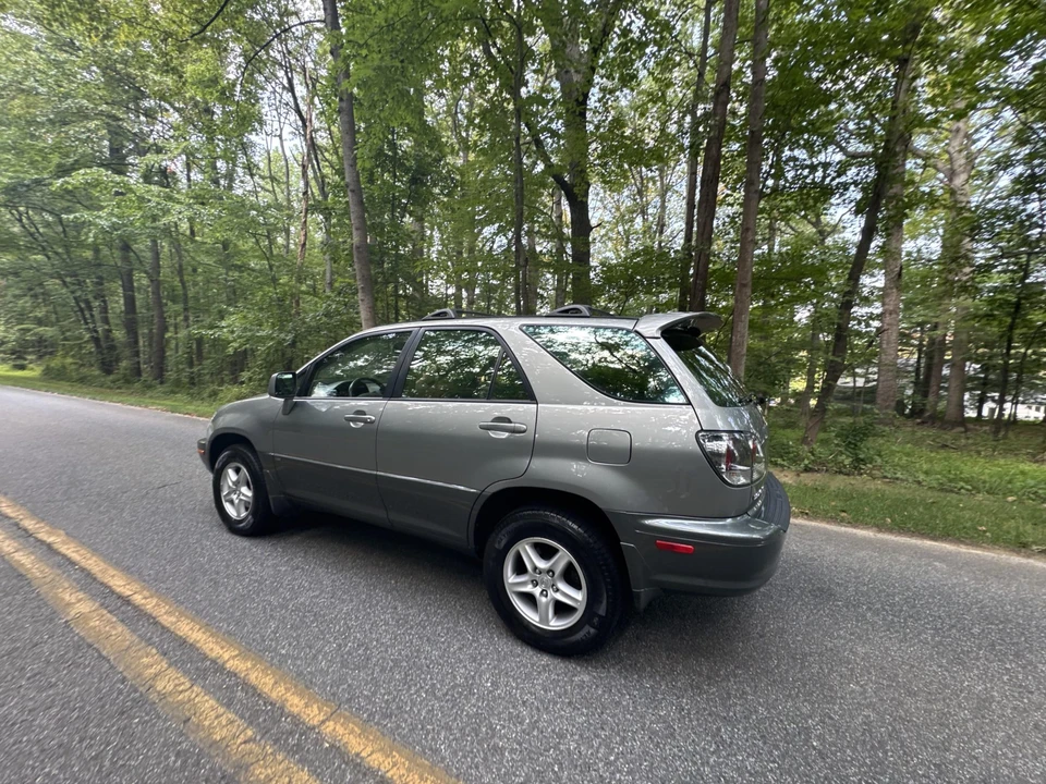 2001 Lexus RX 1st Gen - Image 27 of 31