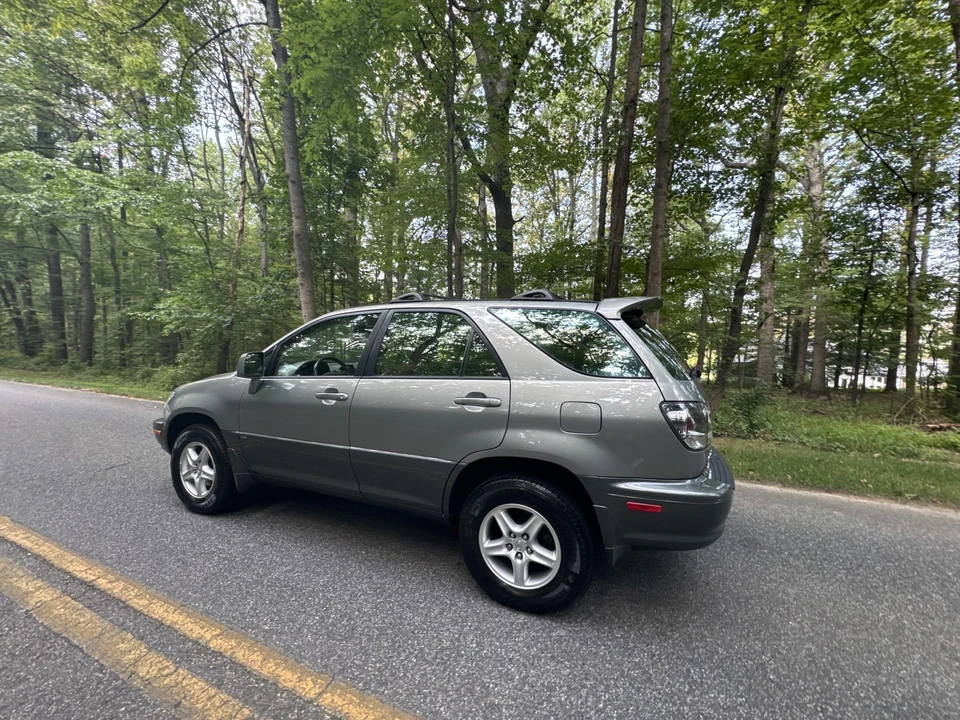 2001 Lexus RX 1st Gen - Image 26 of 31
