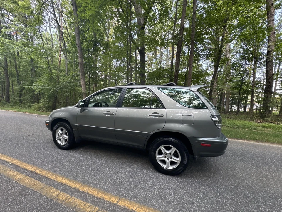 2001 Lexus RX 1st Gen - Image 24 of 31