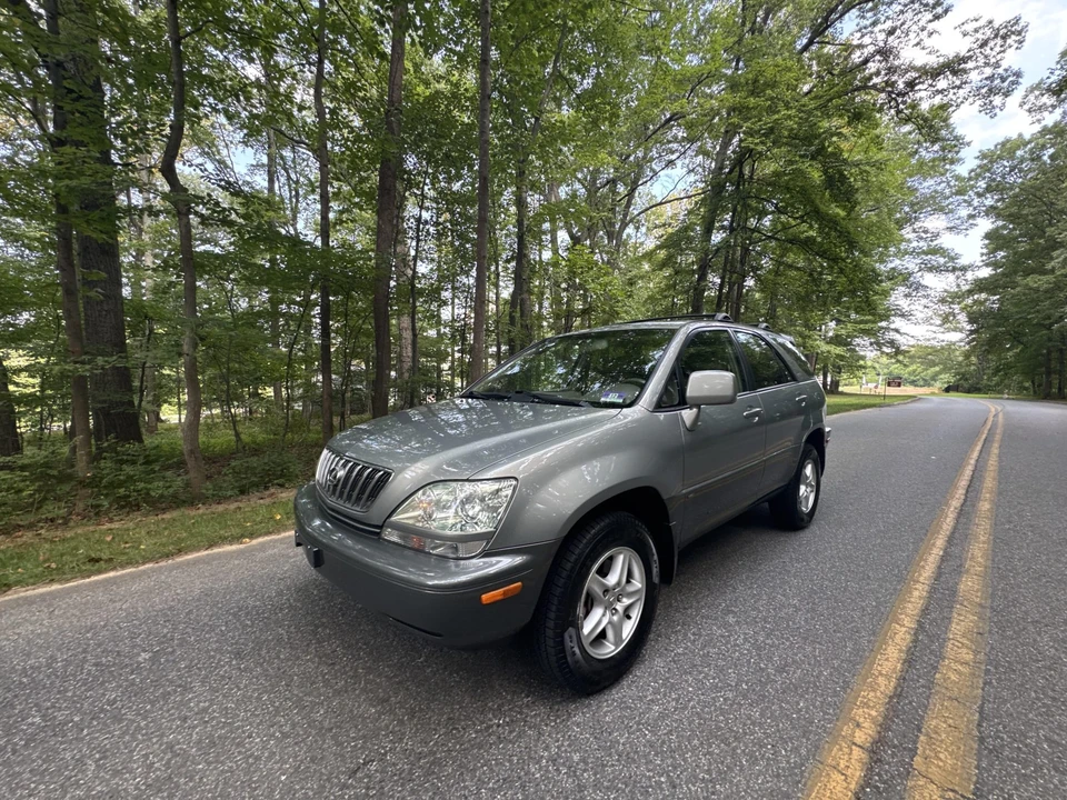 2001 Lexus RX 1st Gen - Image 13 of 31