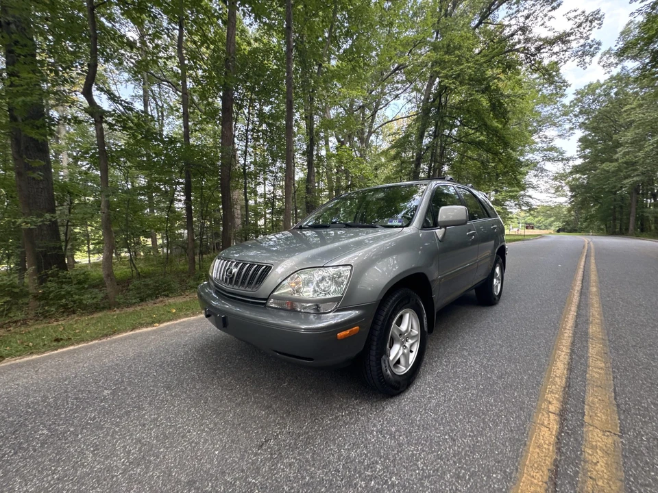 2001 Lexus RX 1st Gen - Image 12 of 31