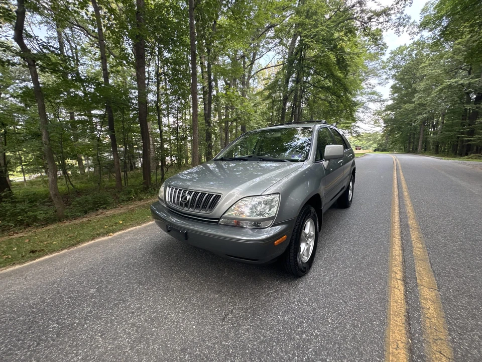 2001 Lexus RX 1st Gen - Image 4 of 31