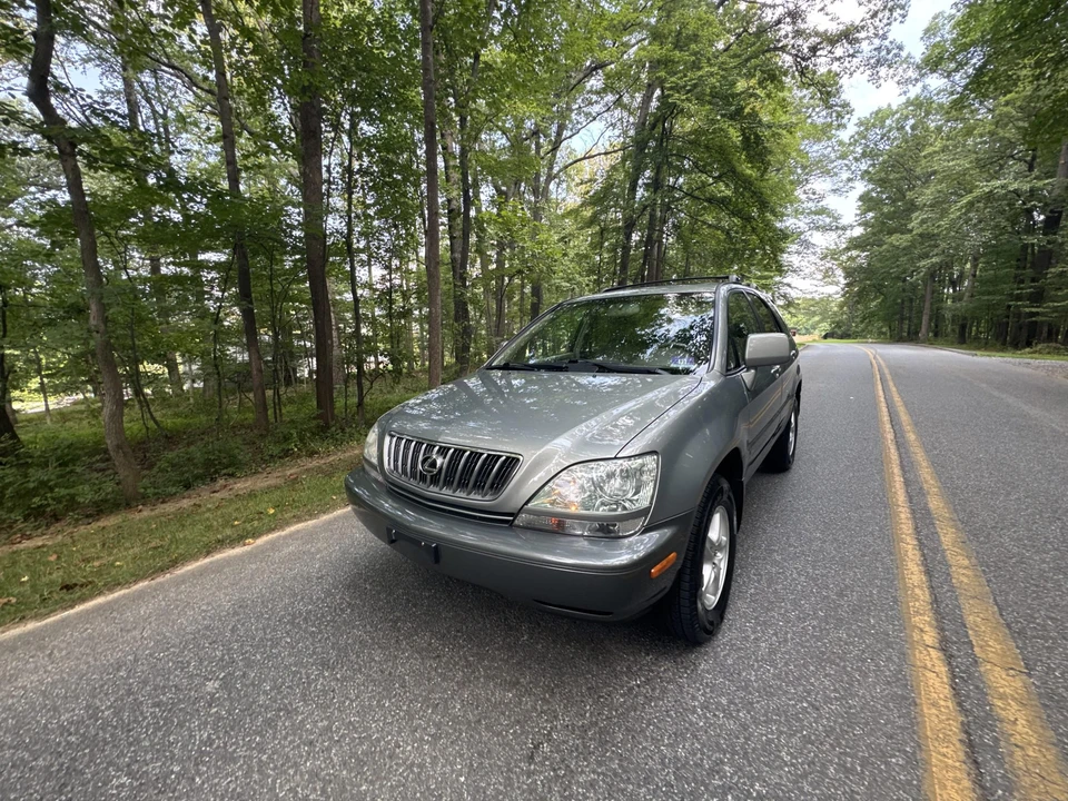 2001 Lexus RX 1st Gen - Image 3 of 31