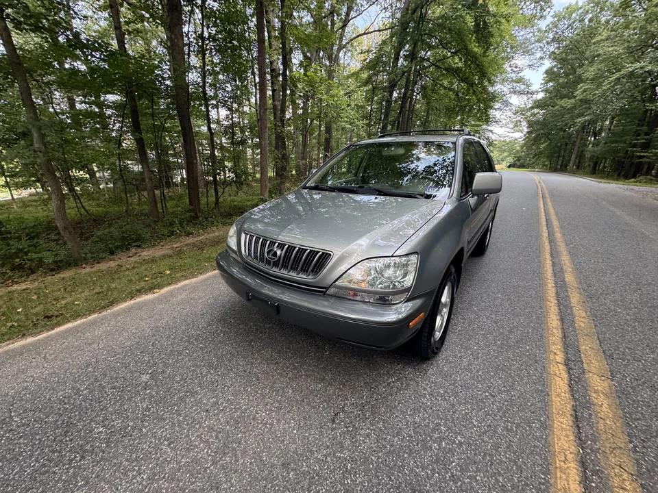 2001 Lexus RX 1st Gen - Image 5 of 31