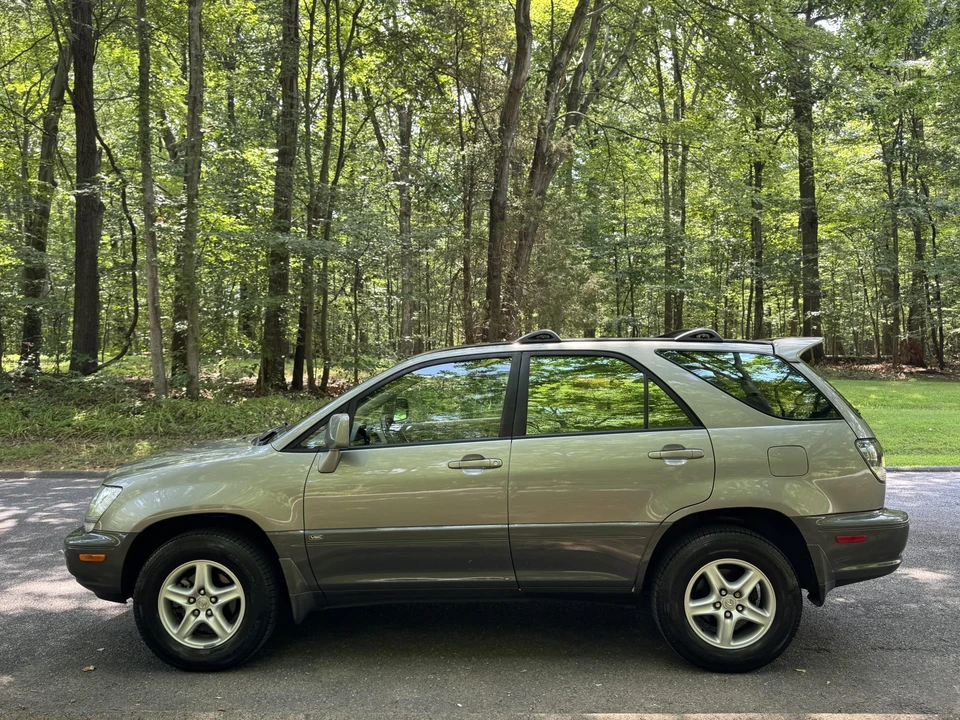 2001 Lexus RX 1st Gen - Image 22 of 31