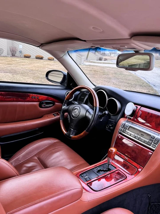 2001 Lexus SC430 - Image 7 of 19