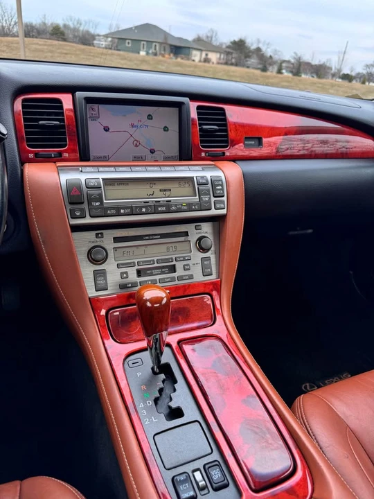 2001 Lexus SC430 - Image 9 of 19