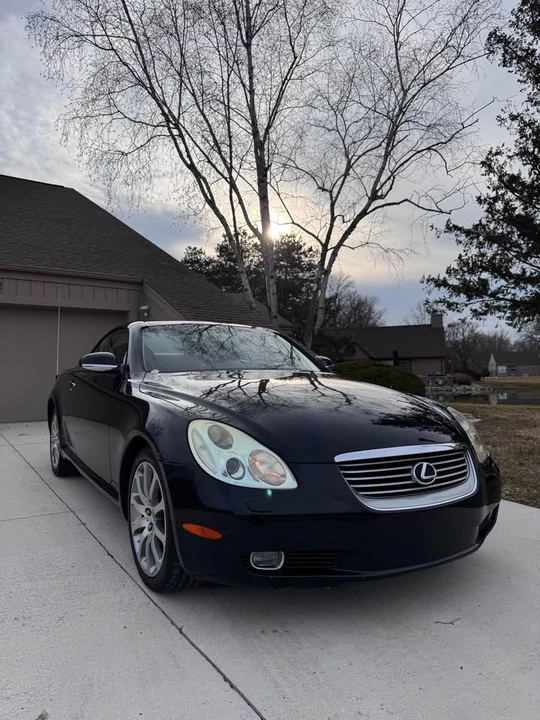 2001 Lexus SC430 - Image 2 of 19