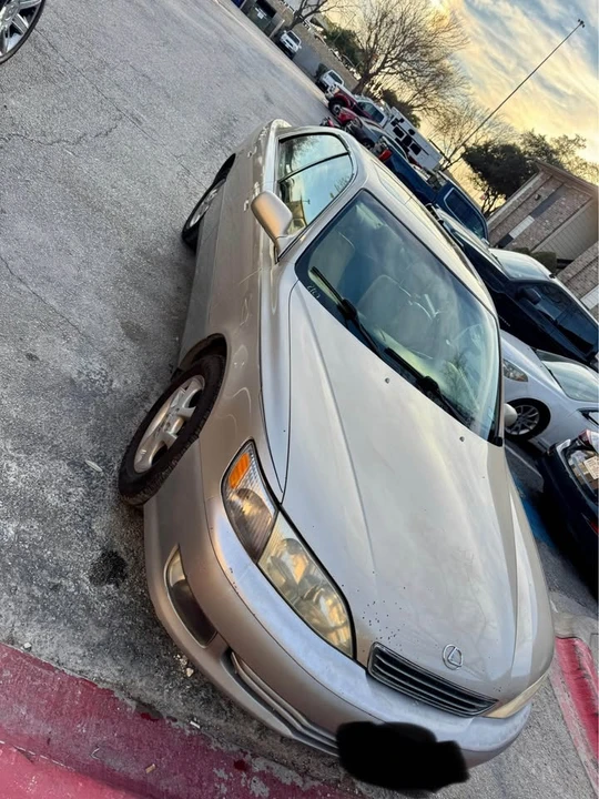 2001 Lexus ES 3rd Gen - Image 4 of 5