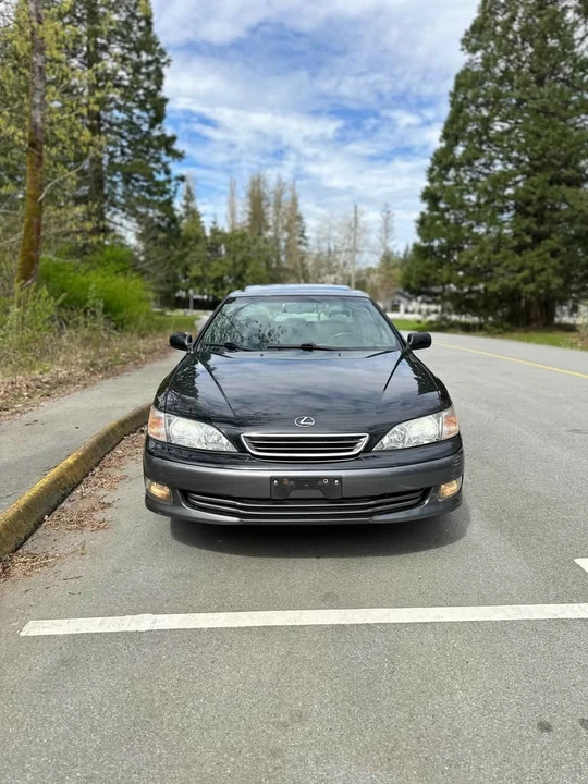 2001 Lexus ES 3rd Gen - Image 5 of 10