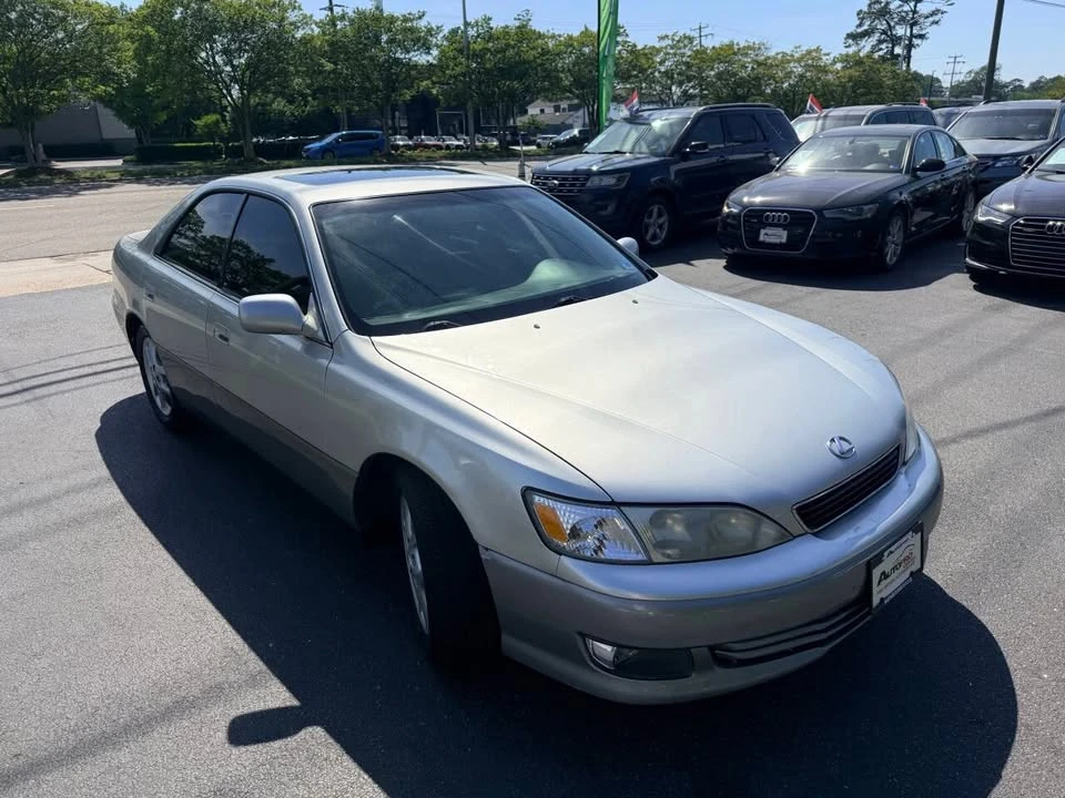 2001 Lexus ES 3rd Gen - Image 8 of 18