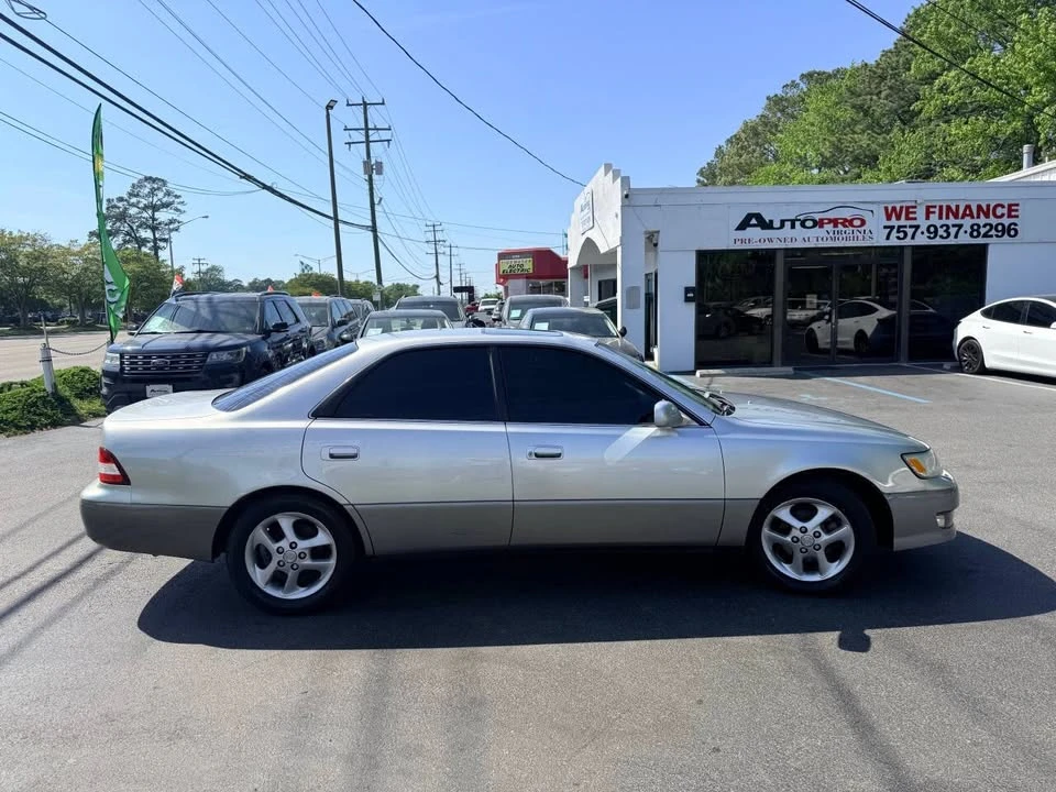 2001 Lexus ES 3rd Gen - Image 7 of 18