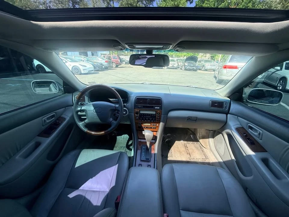 2001 Lexus ES 3rd Gen - Image 15 of 18