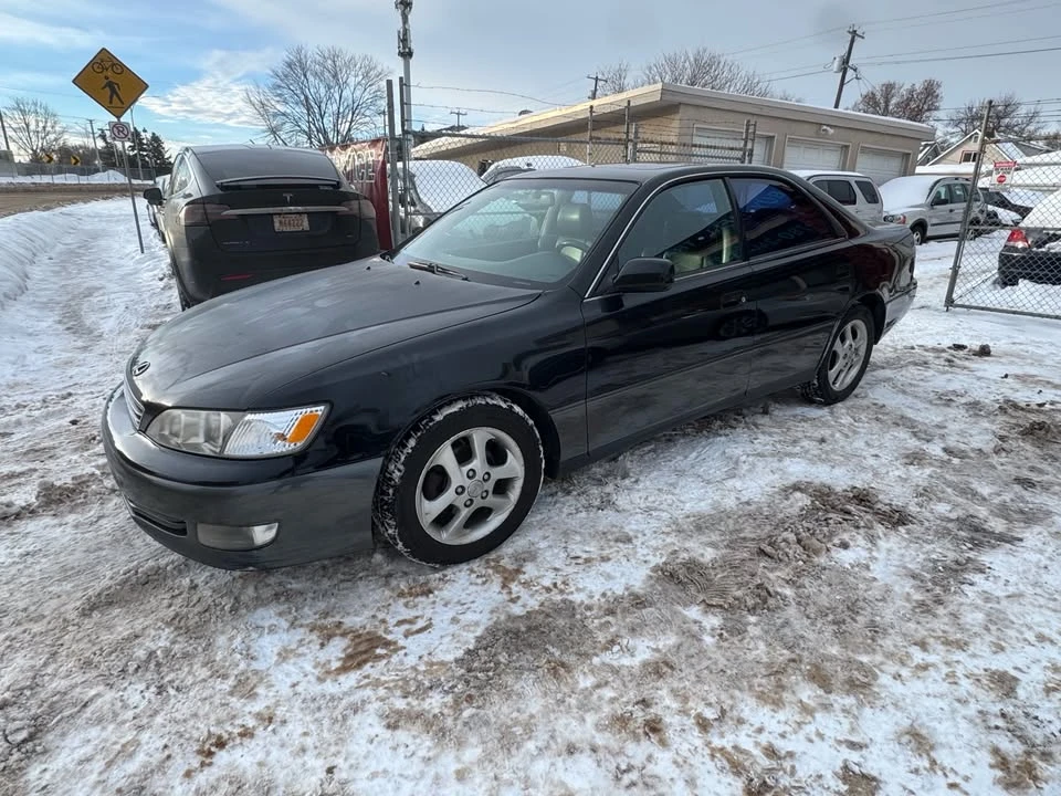 2001 Lexus ES 2nd Gen - Image 11 of 18
