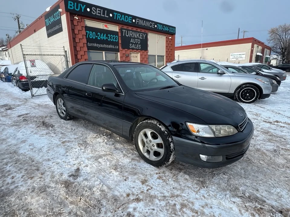2001 Lexus ES 2nd Gen - Image 2 of 18