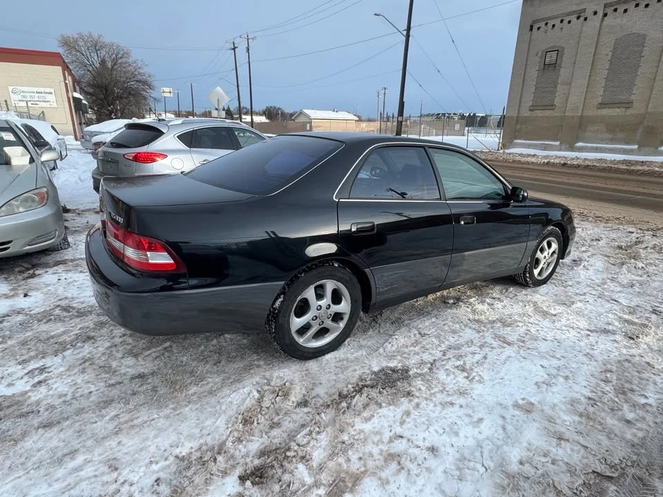 2001 Lexus ES 2nd Gen - Image 5 of 18