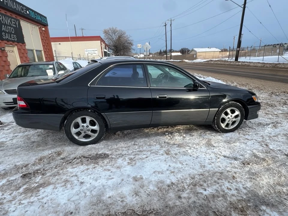 2001 Lexus ES 2nd Gen - Image 4 of 18