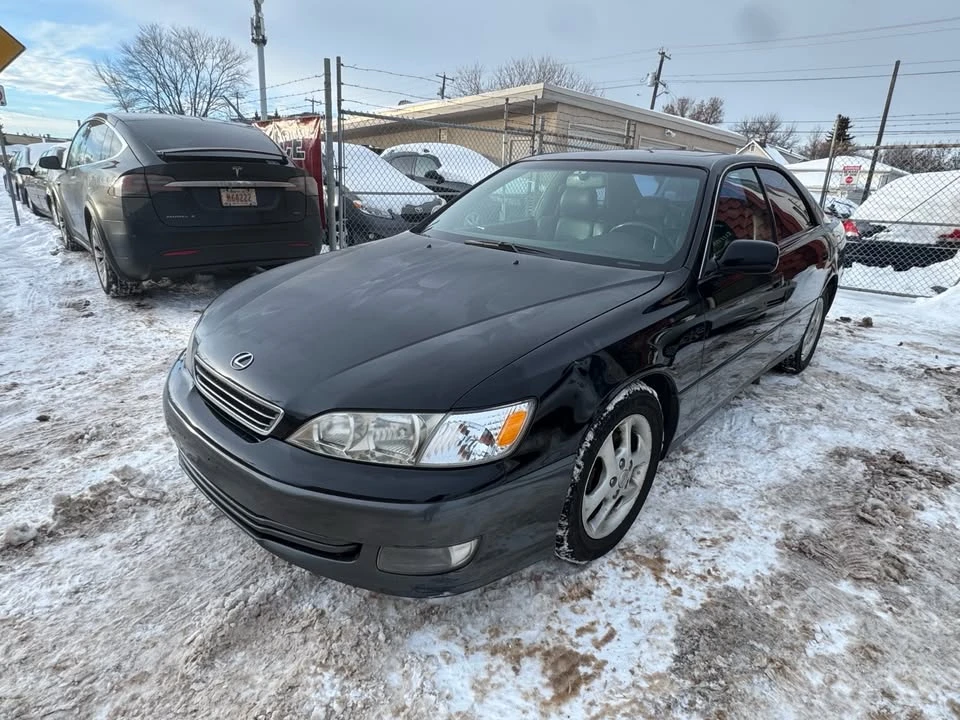 2001 Lexus ES 2nd Gen - Image 12 of 18