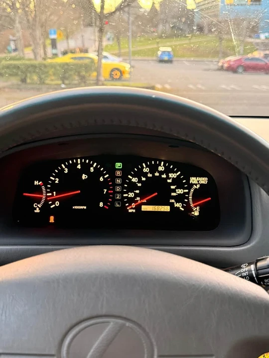 2001 Lexus ES 3rd Gen - Image 11 of 13