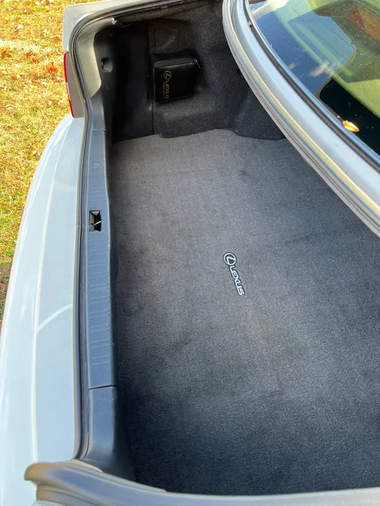 2001 Lexus ES 3rd Gen - Image 13 of 18