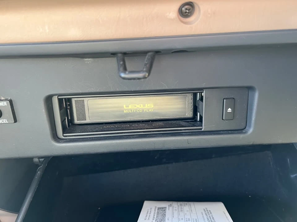 2001 Lexus ES 3rd Gen - Image 16 of 18