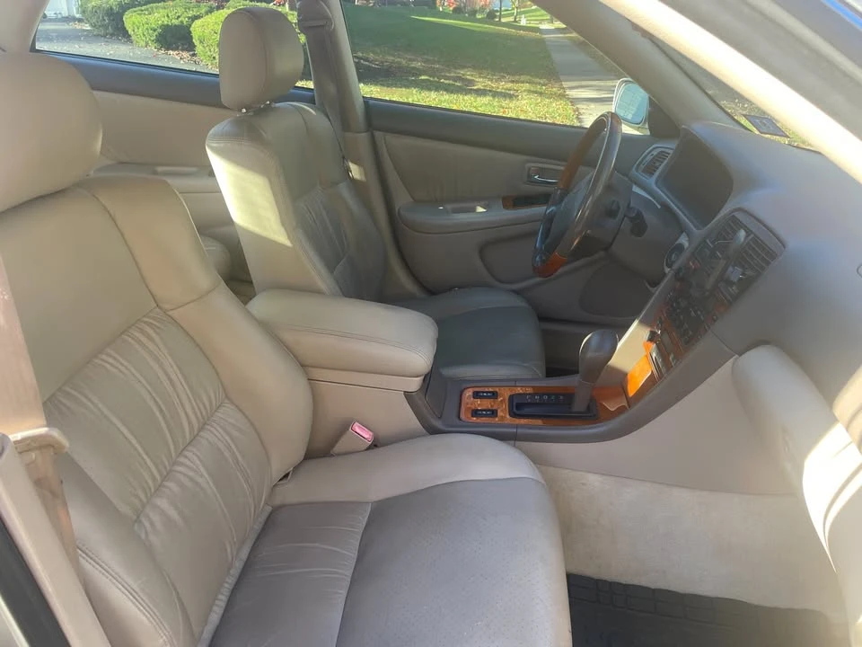 2001 Lexus ES 3rd Gen - Image 11 of 11